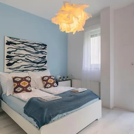 Center Apartment, Style, Location, Ac, Balcony Budapest