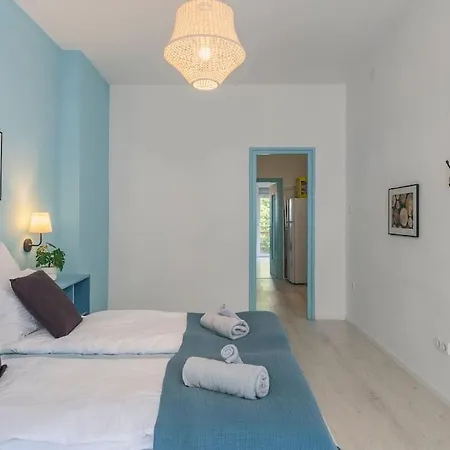 Apartment Center Apartment, Style, Location, Ac, Balcony Budapest