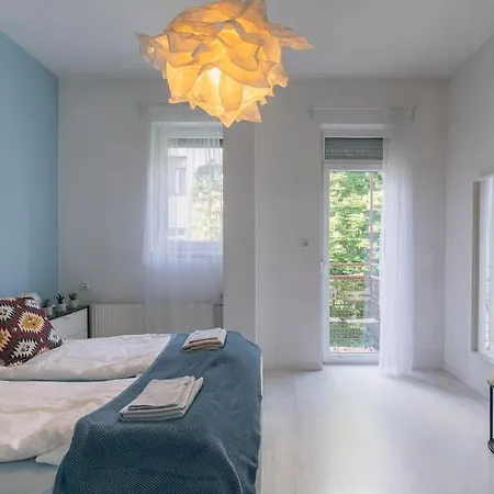 Apartment Center Apartment, Style, Location, Ac, Balcony
