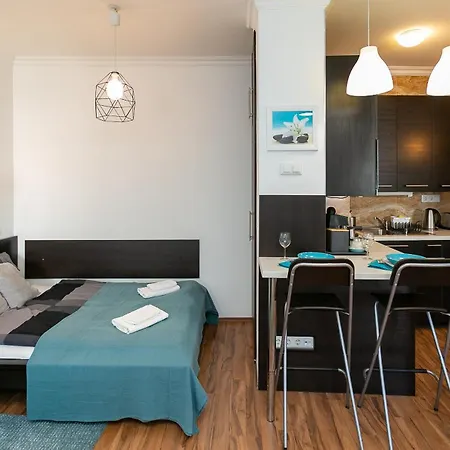 King Street Center Apartment *