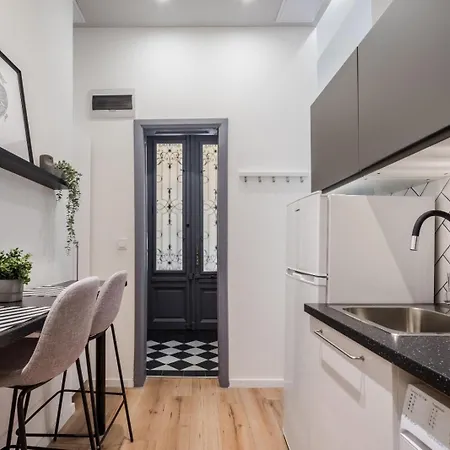 Apartment E32 - Oktogon Panorama Suite - Best Location - By Bqa