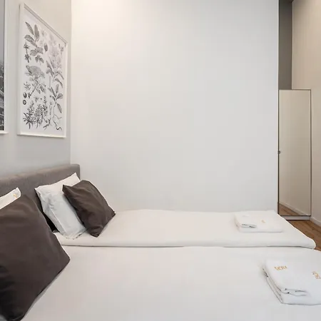 E32 - Oktogon Panorama Suite - Best Location - By Bqa Apartment Budapest