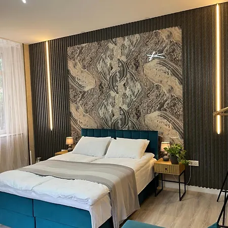 Apartment S8 Downtown