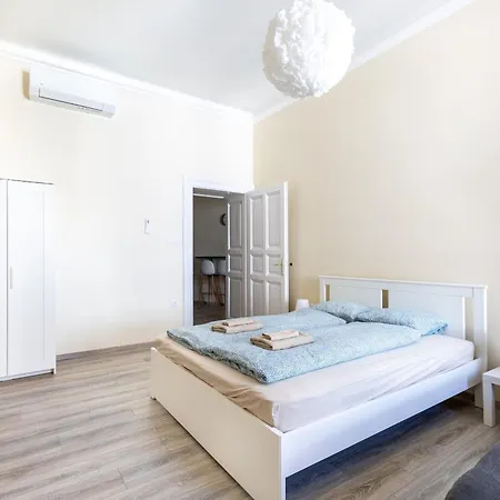 Apartment R62a Rottenbiller *