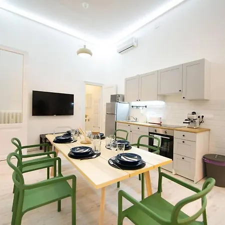 Very - Sunny - Comfy Semesterbostad Budapest