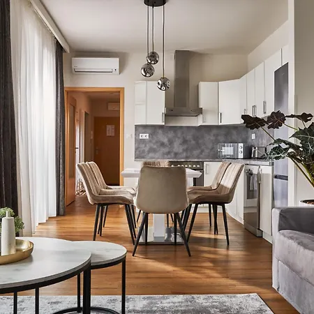 Apart-hotel 7seasons 4*