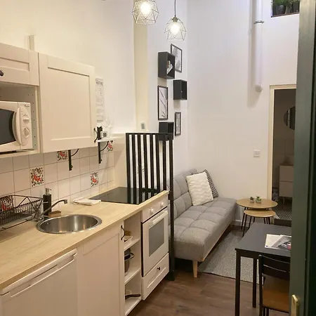 Apartment Center W18