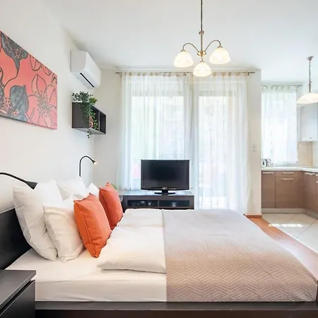 - Balcony - Modern Budapešť