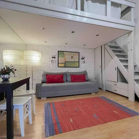 B15 Downtown Cosy Apartment