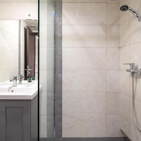 Cityscape Budget Omega Apartamento *