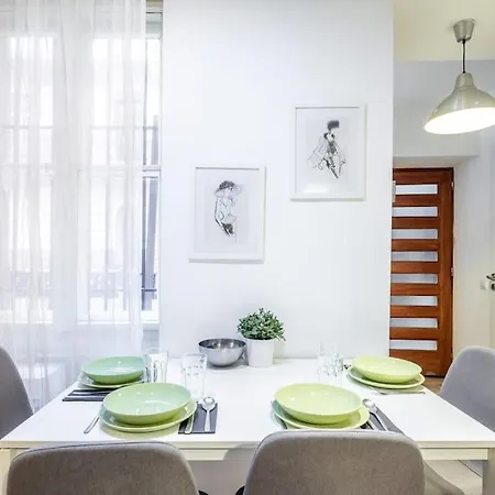 Cityscape Budget Alfa Apartment *