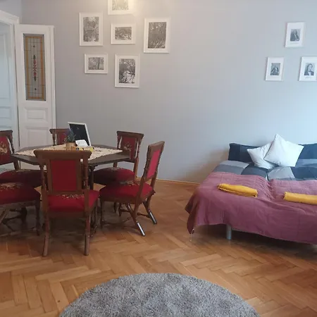 Imola House In The Center Apartment *