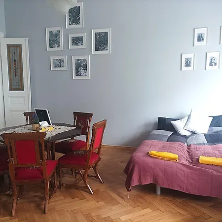 Imola House In The Center Apartment Budapest