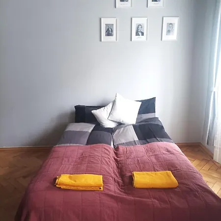 Imola House In The Center Apartment *