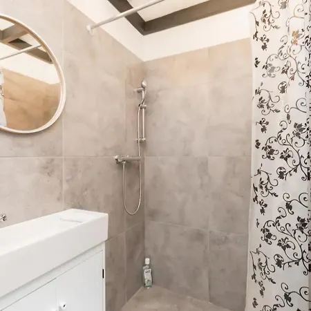 Kertesz 22 - 3 Bedrooms And Living With 2 Baths Apartment