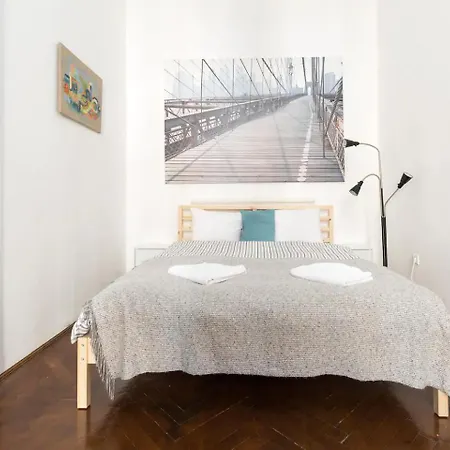 Kertesz 22 - 3 Bedrooms And Living With 2 Baths Budapest