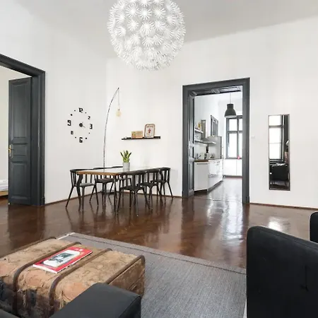 Kertesz 22 - 3 Bedrooms And Living With 2 Baths * Budapest