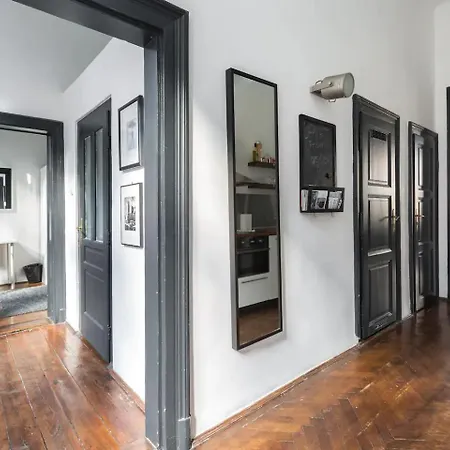 Kertesz 22 - 3 Bedrooms And Living With 2 Baths Apartment *