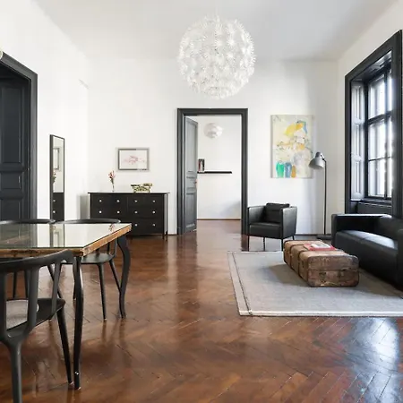 Kertesz 22 - 3 Bedrooms And Living With 2 Baths Budapest