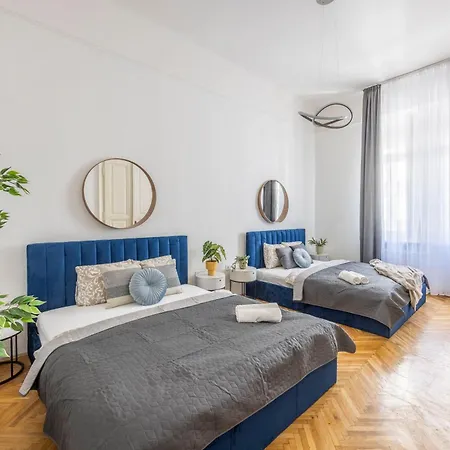 Apartment Stylish & Charming Cozy By Prestige Homes