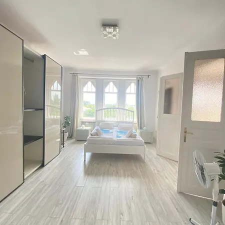 Penthouse In The Castle Apartman *