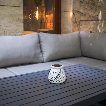 Apartment Mooki Loft&garden In Sohobudapest *