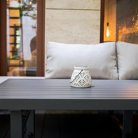 Mooki Loft&garden In Sohobudapest Apartment Budapest