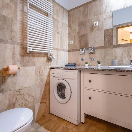 Mooki Loft&garden In Sohobudapest Apartment