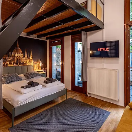 Mooki Loft&garden In Sohobudapest Budapest