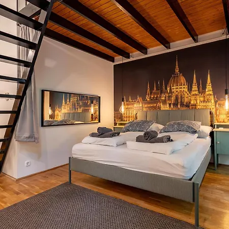 Mooki Loft&garden In Sohobudapest Apartment Budapest