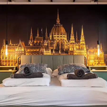 Apartment Mooki Loft&garden In Sohobudapest *