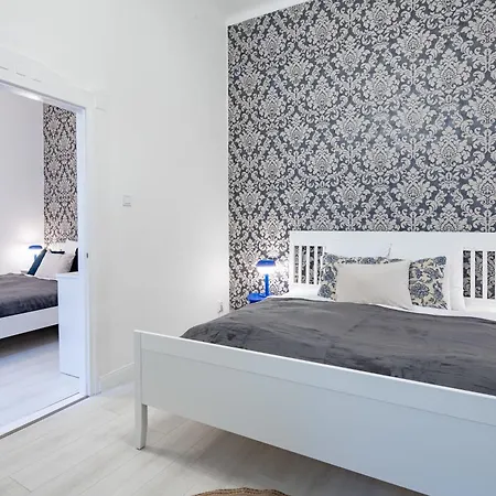 Apartment Central - Stylish - Spacious