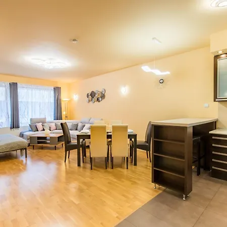 Very Central - Large - Balcony - Comfy * Будапешт