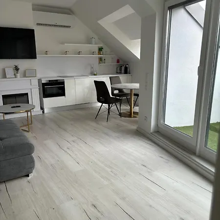 Elisabeth White With Parking Apartmán Budapešť