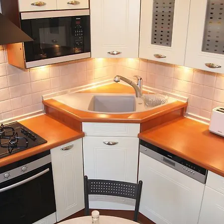 Classic Central Apartment *