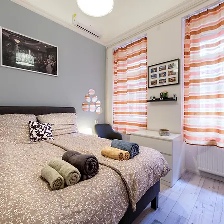 Soho Downtown Apartment Budapest