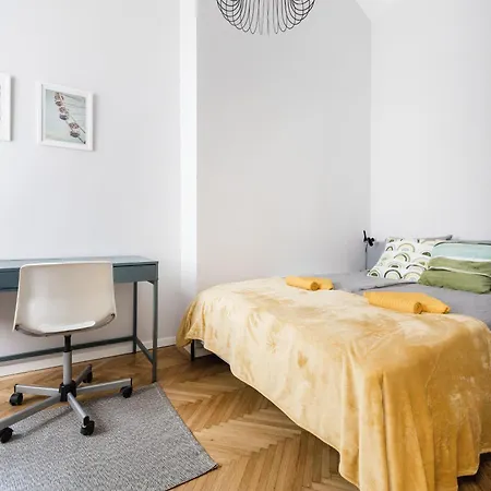 Serene And Spacious In The Centre
