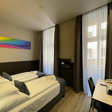Carat Boutique Hotel 4*