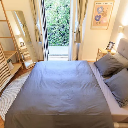 Designer Apartment *