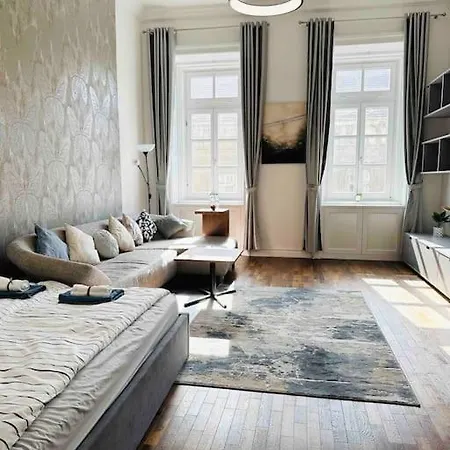 Luxury Flat In Downtown With Free Parking Apartment *