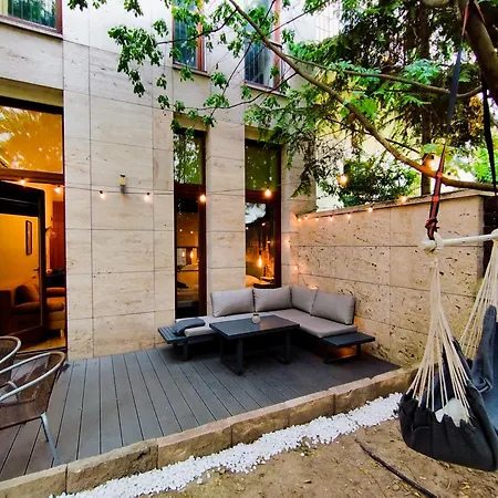 Apartment Mooki Loft&garden In Sohobudapest Budapest