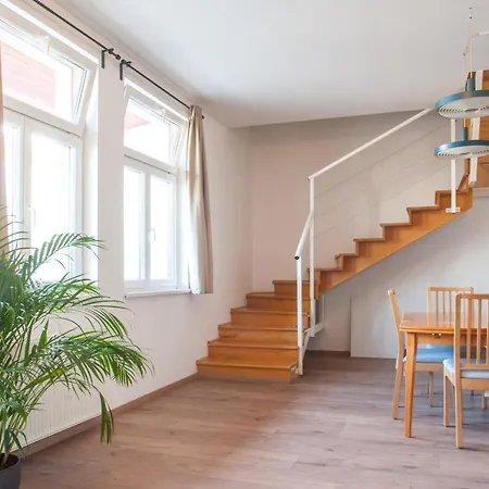 Appartement Spacious 2 Story Loft W Balcony Near Opera, Andrassy Boedapest