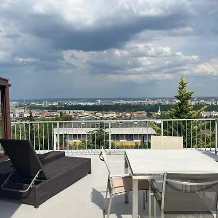 Rosehill Penthouse *