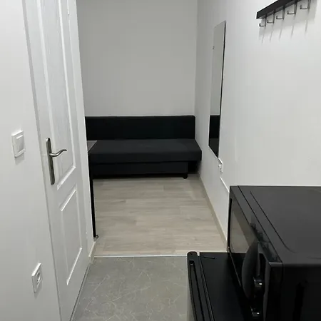 Mano Ii * Budapest