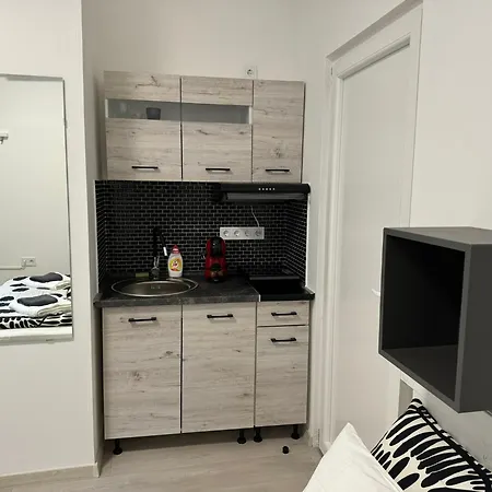 Mano Ii Apartment *