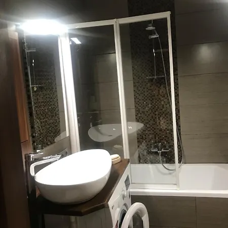 דירה Pillango Parki Kis Lakas 15 Percre A Belvarostol בודפשט