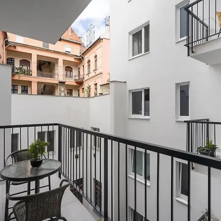 Apartment The Rose Garden Budapest