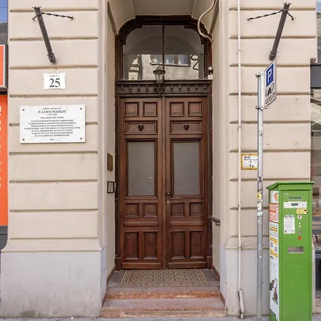 Brody Budapest