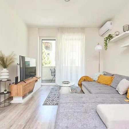 Bb23 New Flat * Budapest
