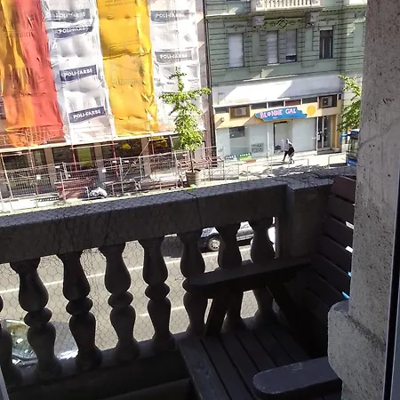 Viva * Budapest